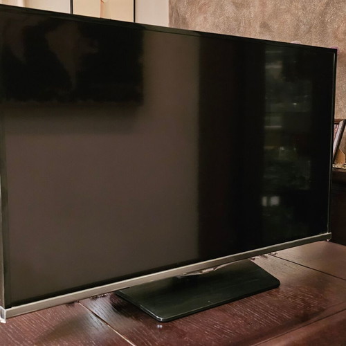 Samsung UE32H5000AW 32'' Full HD TV like new