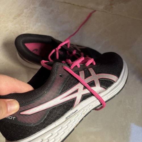 Asics athletic shoes like new, size 38, black