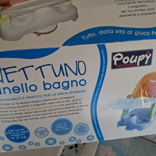 Baby Bath Chair with Suction Cup like new, from 6 months and up