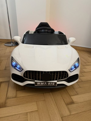 Mercedes CLS electric children's car like new with remote control