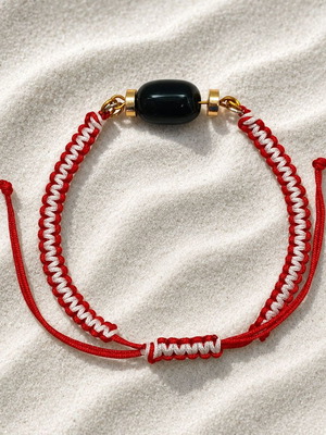 Handmade macrame martaki bracelet with onyx and hematite new, black and red