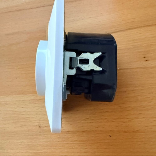 LogiLink Πρίζα με 2 θύρες USB και κλείστρο ασφαλείας καινούργια