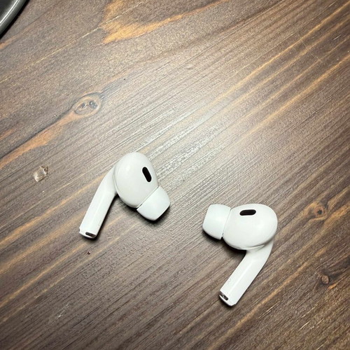 AirPods Pro (2nd generation) used, in very good condition