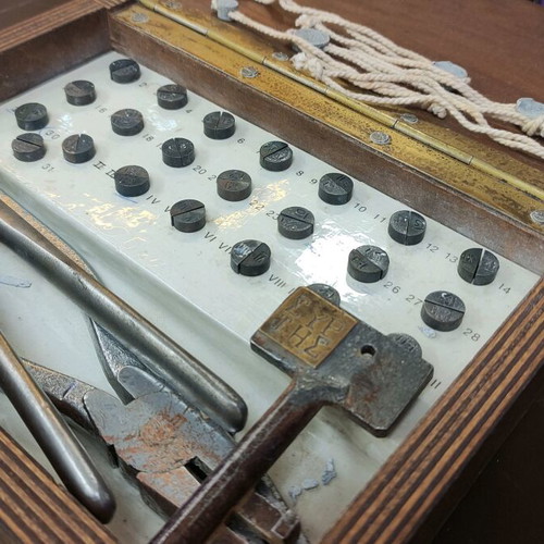 Collectible OSE seal and key set like new