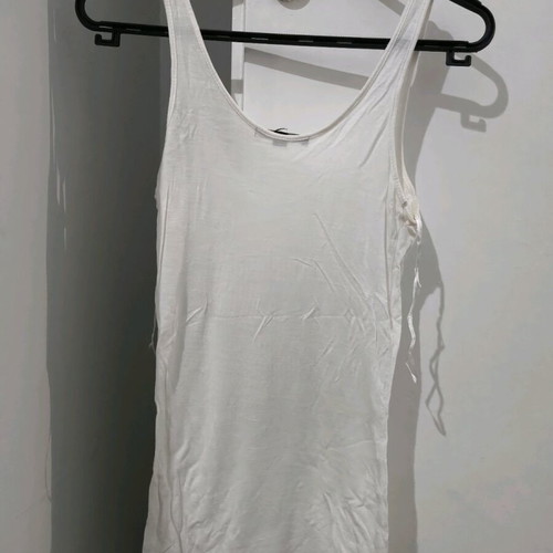 White Tally Weijl sleeveless top like new with tricolor sequins size XS
