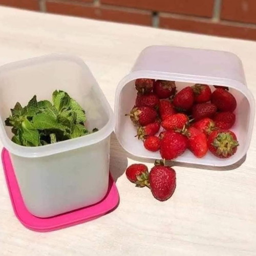 Freezer containers 1.1 liters, flexible material, new