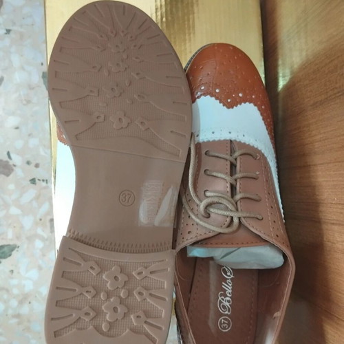 Oxford women's shoes new, size 37, two-tone design