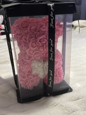 Decorative bear made of roses new