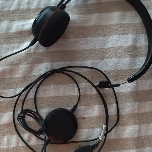Jabra Evolve 20 MS Mono On Ear headset with microphone and USB-A connection like new