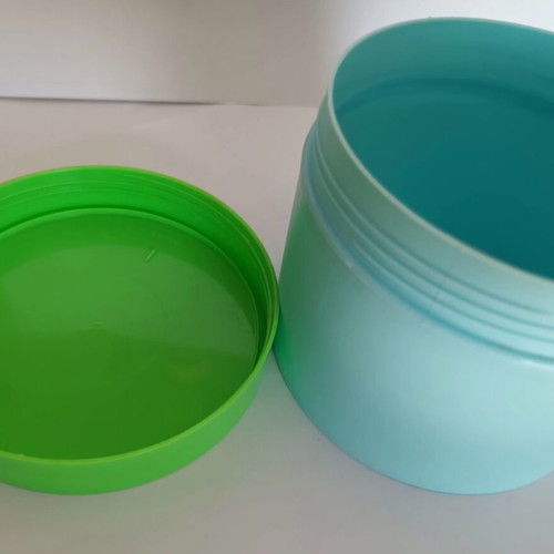 Plastic storage container 300ml with lid new