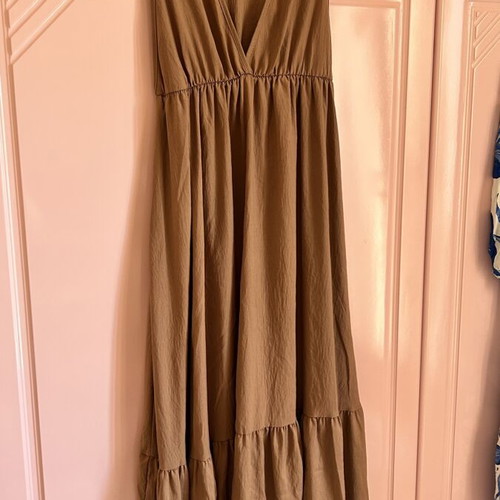 Long dress like new, brown, size M/L
