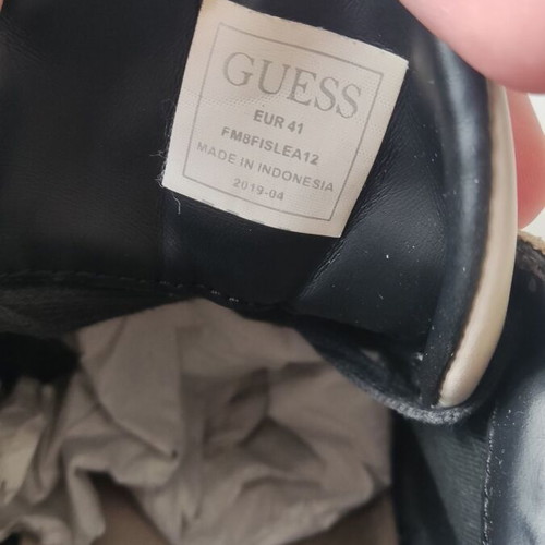 Guess ανδρικά παπούτσια μεταχειρισμένα, μαύρο και μπεζ, νούμερα 41-41.5