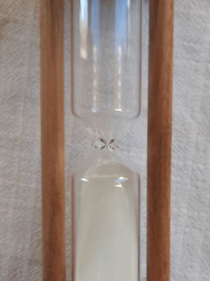 Wooden decorative hourglass Estia, new condition