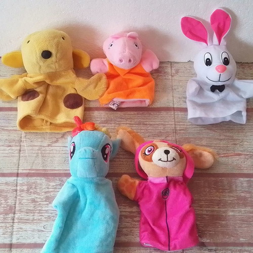Plush puppet animal gloves used, pack of 5
