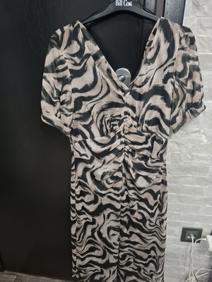 Bill Cost Mesh Dress with Ruched Front and Abstract Print Size L Like New