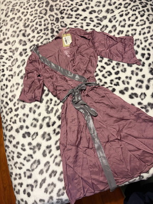 BSB dress new, size XL, satin, gray and pink