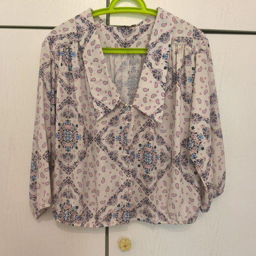 Susy Mix shirt used, pastel paisley pattern, size M