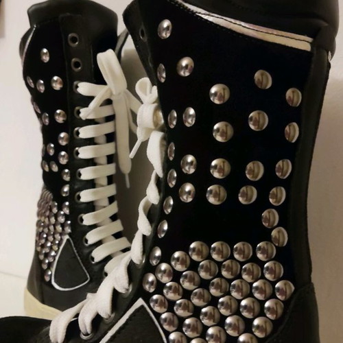 Metal look boots used, size 29, black with laces and zipper