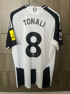 Newcastle jersey authentic version like new