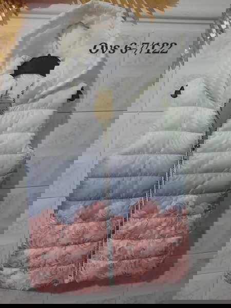 Επώνυμο Αμάνικο μπουφάν για κορίτσι
