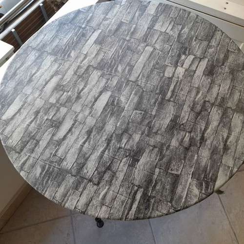 Coffee Table like new, iron, suitable for indoor and outdoor use
