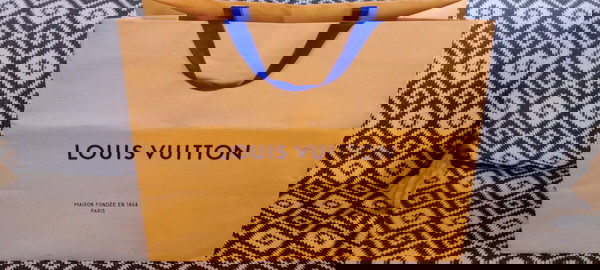 Louis vuitton μεγάλη σακουλα