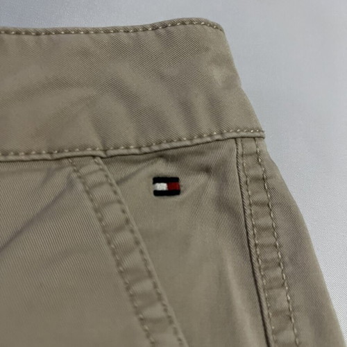 Tommy Hilfiger Beige Chino Shorts L like new