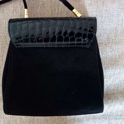 Goya vintage 1980s black suede women's evening shoulder bag used