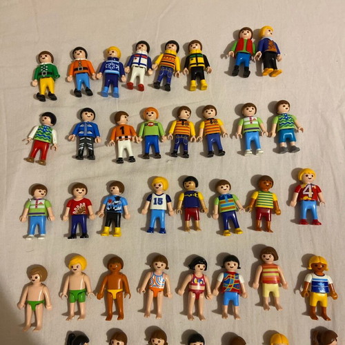Playmobil figures used, set of children