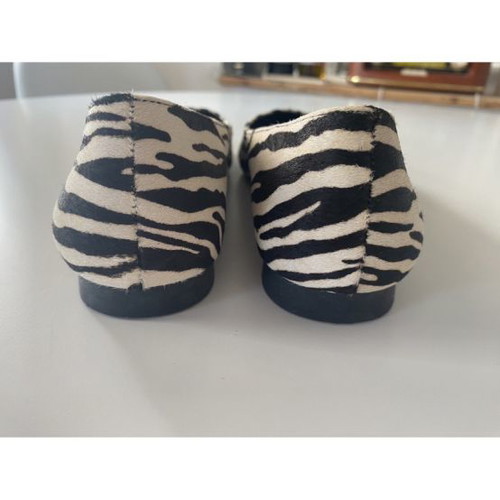 Mango flats used with zebra print, size 38