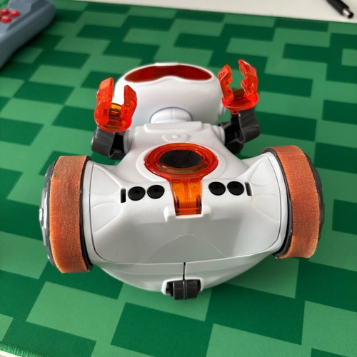 Robot Mio Clementoni used educational robot for kids