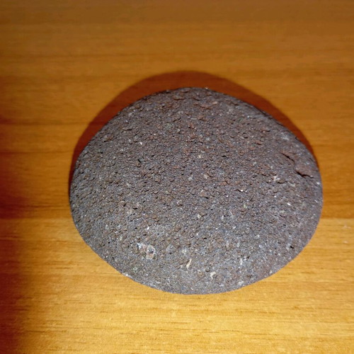 Pebble used, dimensions 7x7