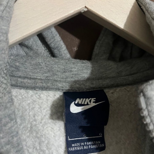 Nike zip hoodie men’s used, size L, gray