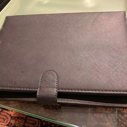 Tablet case with built-in micro USB keyboard like new