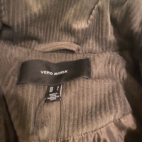 Vero Moda jacket like new, size large, khaki