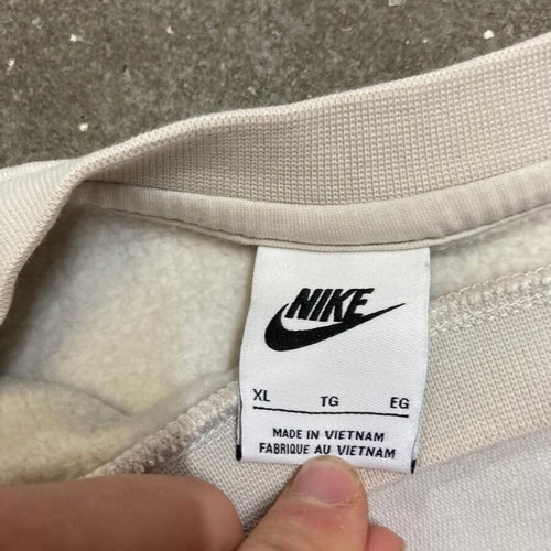 Nike Big Logo Sweater Y2K 2000s XL creme vintage wornlook