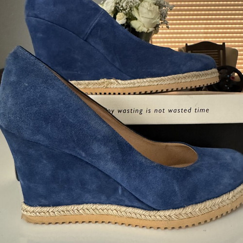 Blue platform wedge shoes size 39 like new