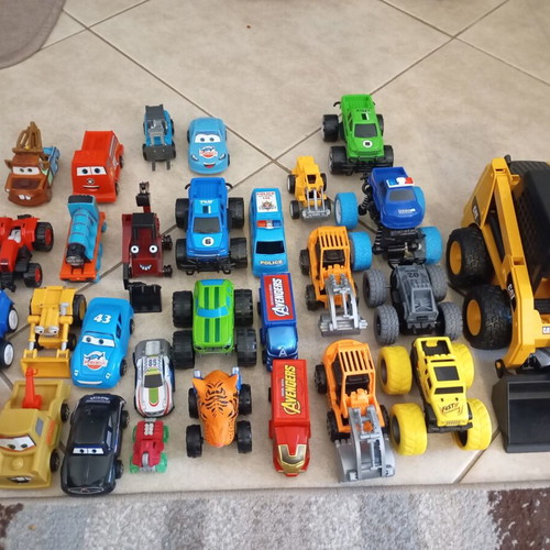 Toy cars like new, set of 29 vehicles