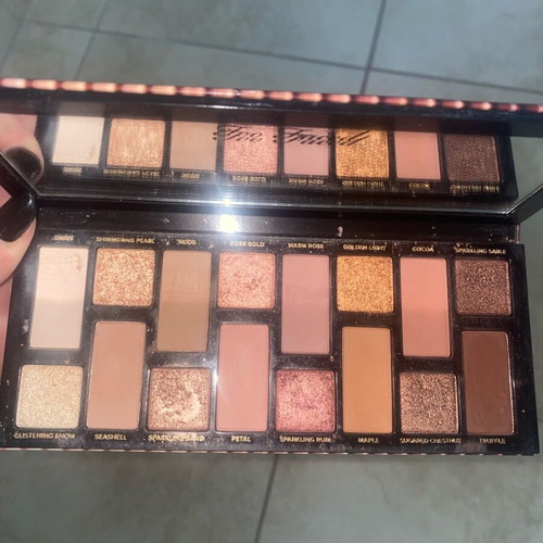 Too Faced The Natural Nudes eye palette like new