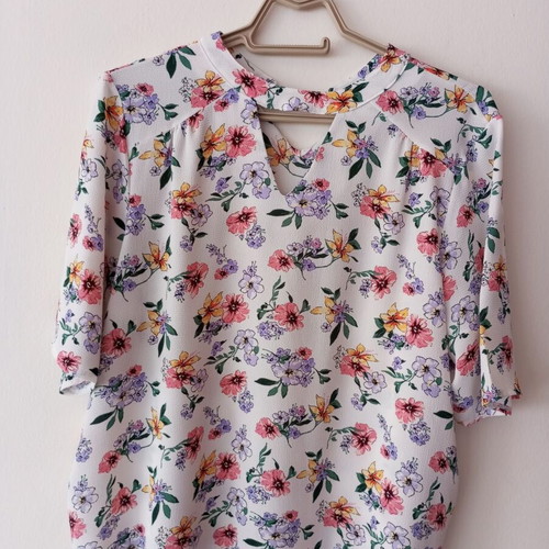 Floral Chiffon Blouse with Cut-out Neckline like new, size L