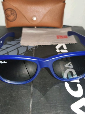 Ray Ban Wayfarer RB2140 sunglasses like new, blue frame, grey lenses