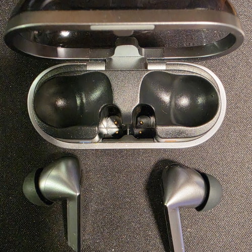 Samsung Galaxy Buds 3 Pro like new earbuds with warranty