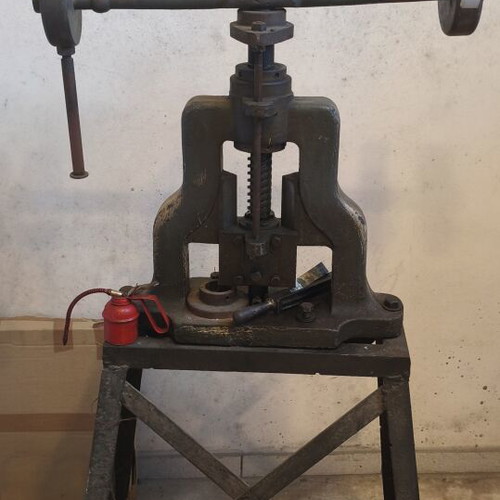 Manual Cast Iron Jewelry Press used with sturdy iron base