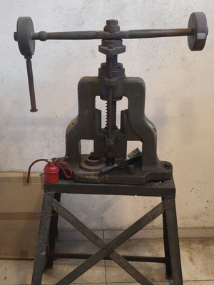 Manual Cast Iron Jewelry Press used with sturdy iron base