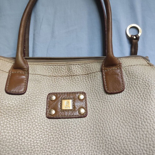 Sales~Kem shoulder bag in beige/cream shade