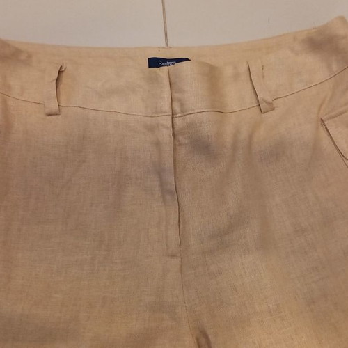 Beige Reitmans suit used in very good condition