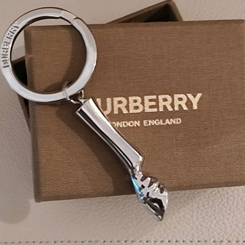 Burberry silver metal key chain with horse hoof new