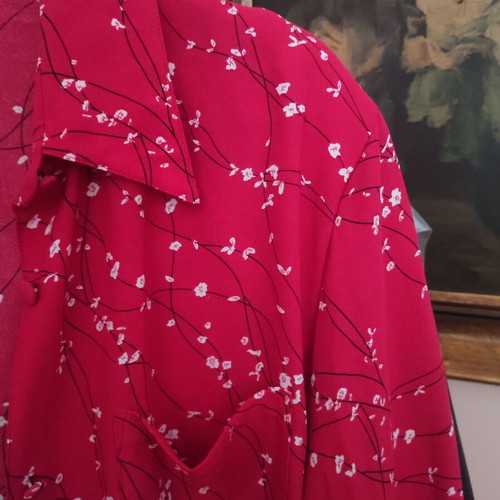 Vintage shirt with shoulder pads, like new, size L, red pink
