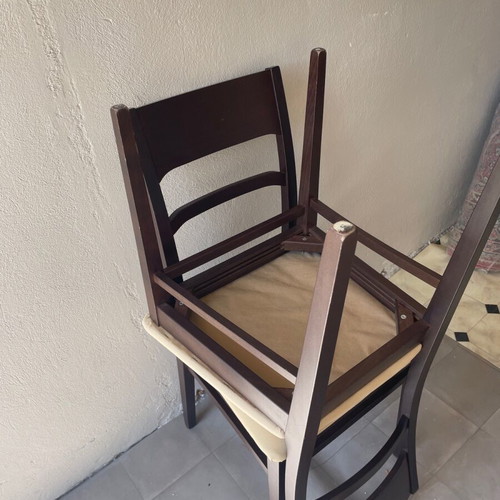 Solid wood dining set like new with 4 chairs, dark brown