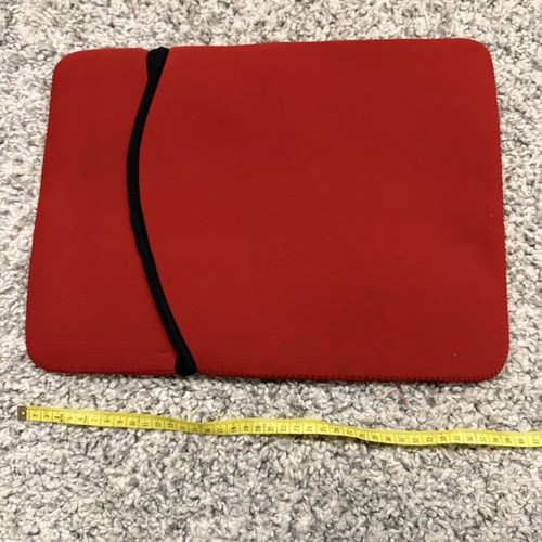Laptop and tablet neoprene sleeve like new, red, L&E Global